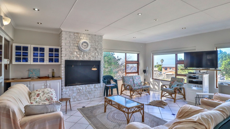 3 Bedroom Property for Sale in Stilbaai Wes Western Cape